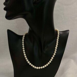 Vintage 14kt Yellow Gold Clasped Genuine Pearl Necklace